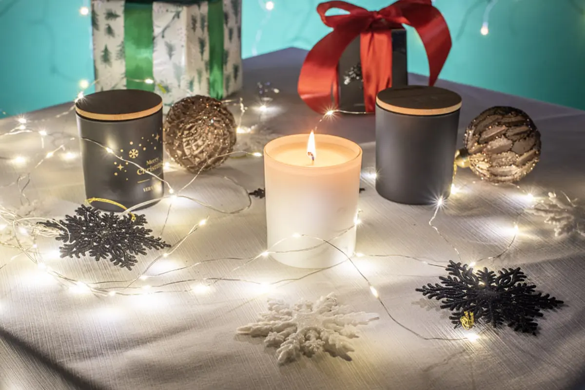 Świeca sojowa 220g - Norwegian Woods (Christmas tree) - VERA YOUNG