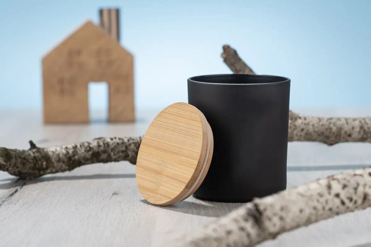 Świeca sojowa 220g - Norwegian Woods (Christmas tree) - VERA YOUNG