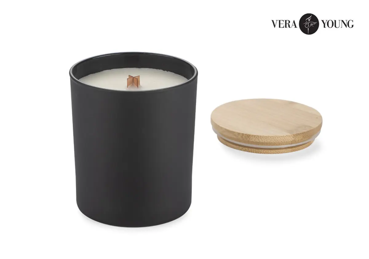 Świeca sojowa 220g - Norwegian Woods (Christmas tree) - VERA YOUNG